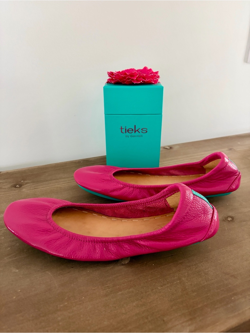 Tieks Fuchsia | size 8 - Picture 5 of 9